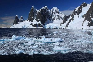 lemaire-channel-antarctica